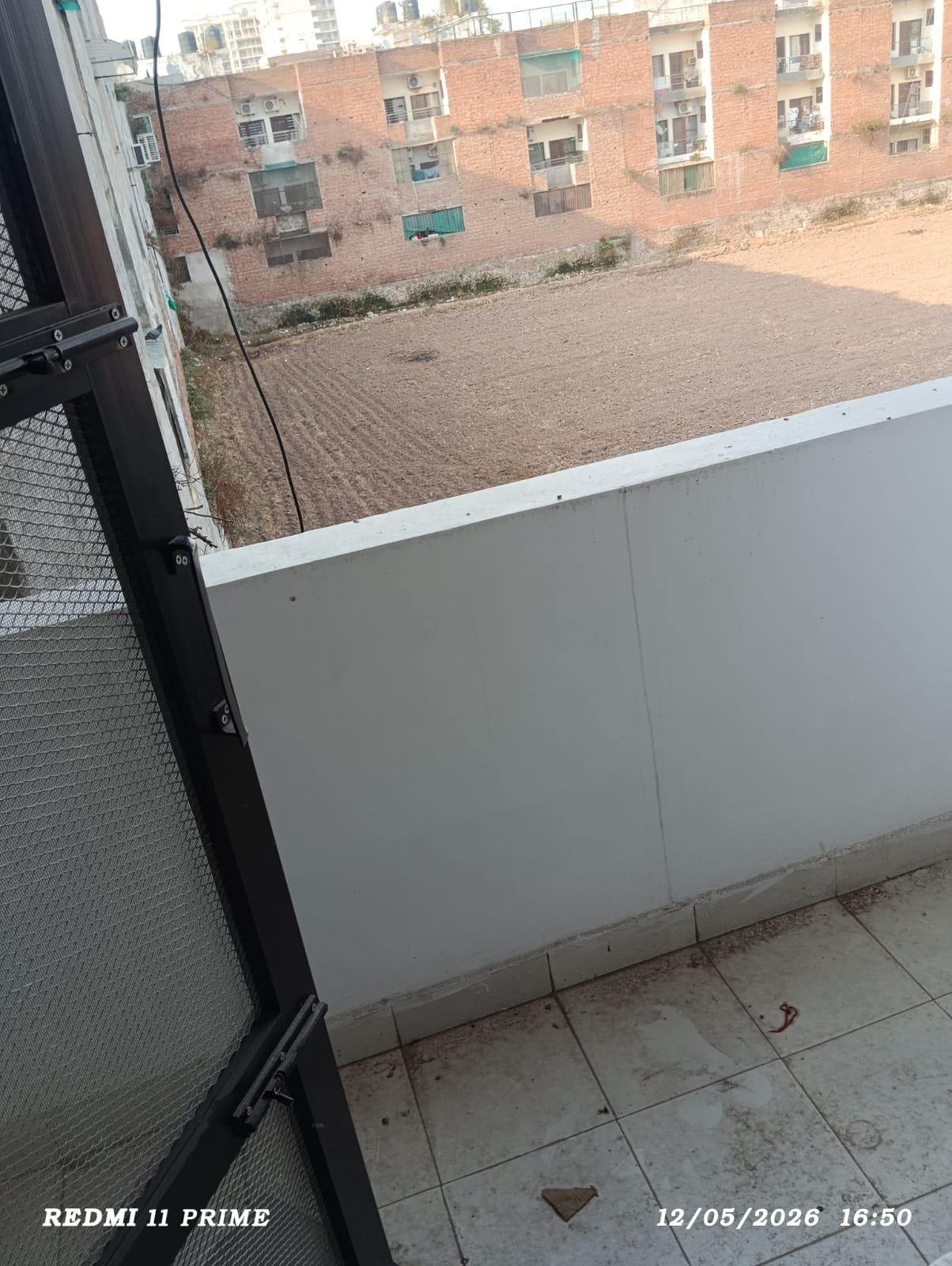 125 SQ YD 3bhk semi furnished flat availale for rent at  DPS Road Dhakoli
